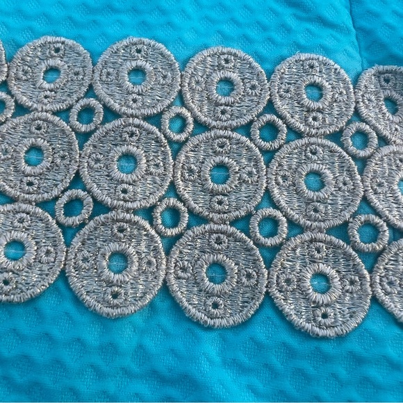 Lilly Pulitzer Annabelle Turquoise/Gold Shift Dress Size 2 - Picture 2 of 3